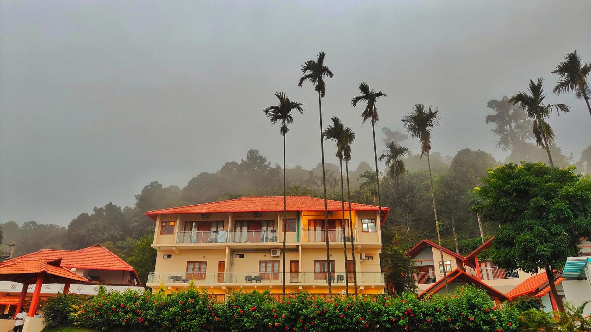 Hill Crest Resort - Coorg Мадікері Екстер'єр фото