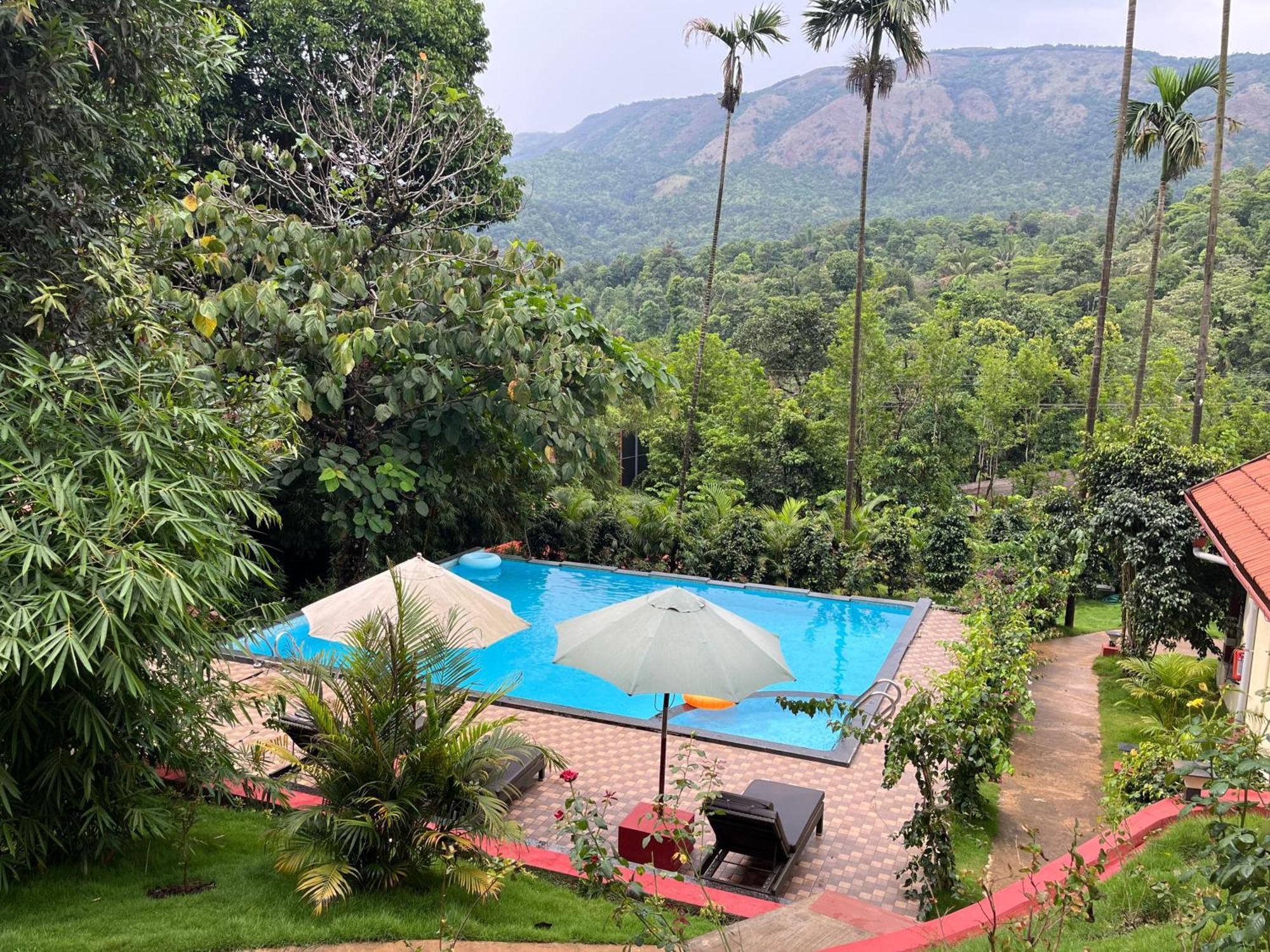 Hill Crest Resort - Coorg Мадікері Екстер'єр фото