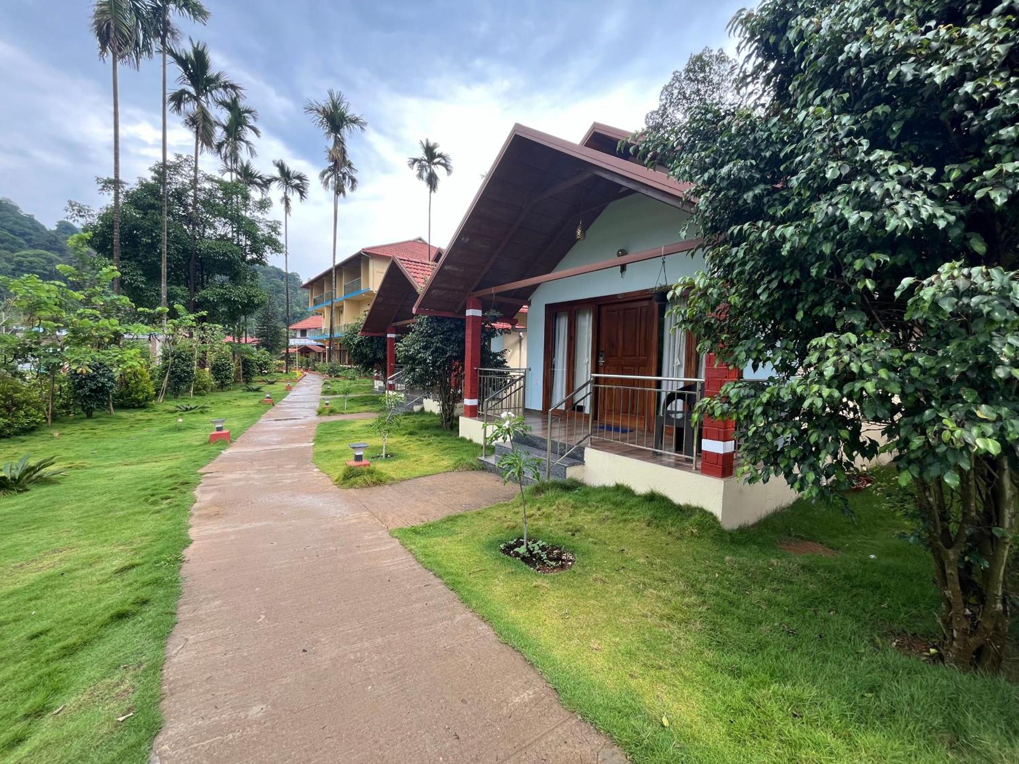 Hill Crest Resort - Coorg Мадікері Екстер'єр фото